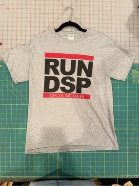 Gildan Gray Tee with Black RUN DSP and Red Accent Bars